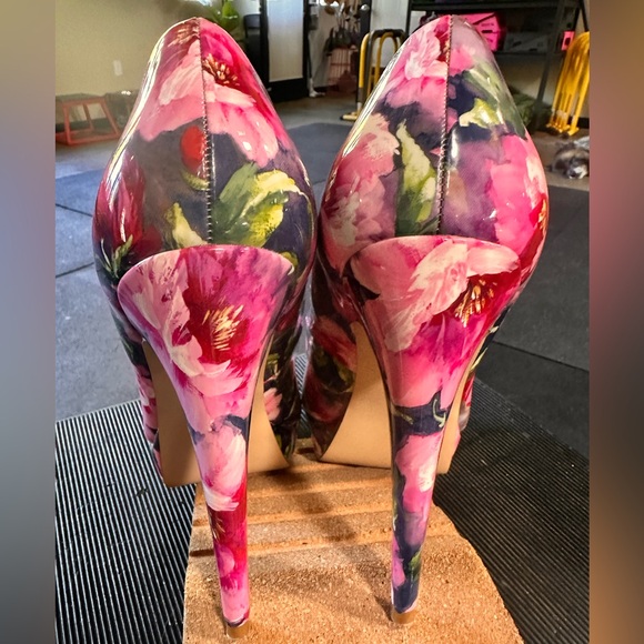 Floral Pink High Heels - Picture 5 of 6